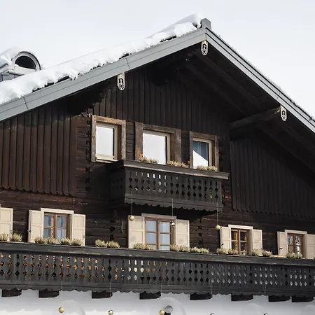 Apartment Haus.1800 *
