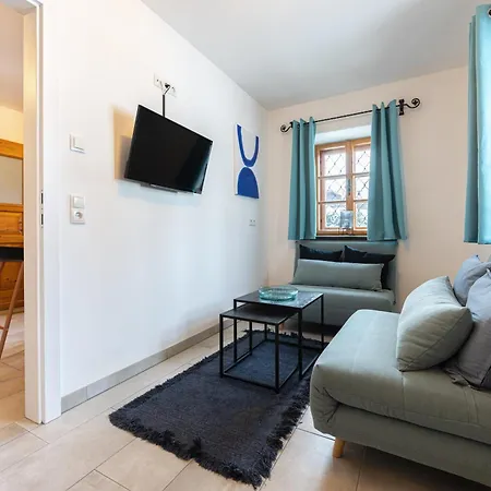 Haus.1800 *